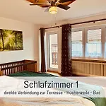 Großes Für 12 -17 Personen Mit Whirlpool - Spielzimmer Und Garten
