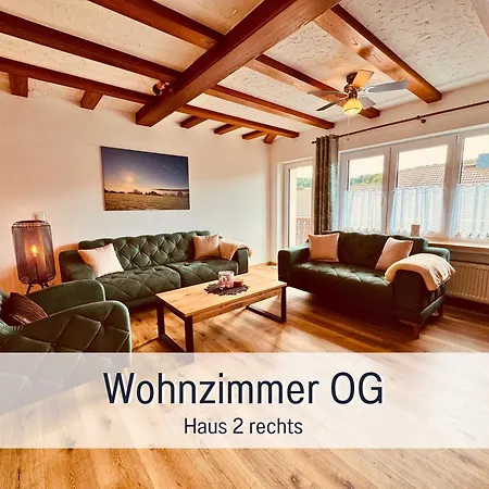 Ferienhaus Familientreffen - Ganzes Haus - Spielplatz - Spielzimmer - Garten - Scheune - Terasse - Grill - Taufstein Herbstein