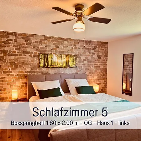 Familientreffen - Ganzes Haus - Spielplatz - Spielzimmer - Garten - Scheune - Terasse - Grill - Taufstein 펜션 *