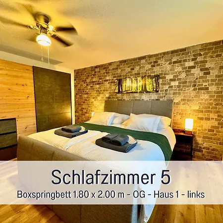 Grosses Fuer 12 -17 Personen Mit Whirlpool - Spielzimmer Und Garten 펜션 Herbstein
