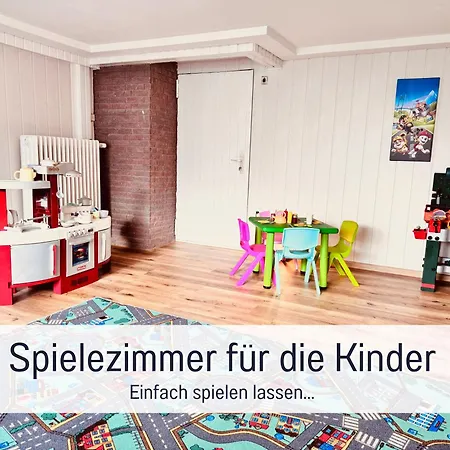 Familientreffen - Ganzes Haus - Spielplatz - Spielzimmer - Garten - Scheune - Terasse - Grill - Taufstein 펜션 *