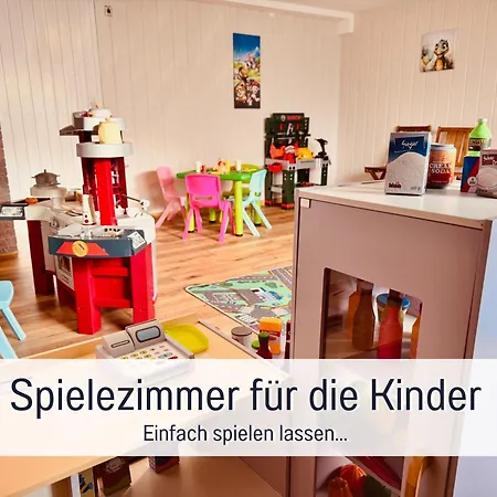 Familientreffen - Ganzes Haus - Spielplatz - Spielzimmer - Garten - Scheune - Terasse - Grill - Taufstein Ferienhaus Herbstein