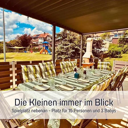 Familientreffen - Ganzes Haus - Spielplatz - Spielzimmer - Garten - Scheune - Terasse - Grill - Taufstein Ferienhaus Herbstein