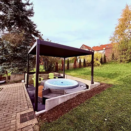 Ferienhaus Großes Für 12 -17 Personen Mit Whirlpool - Spielzimmer Und Garten Herbstein