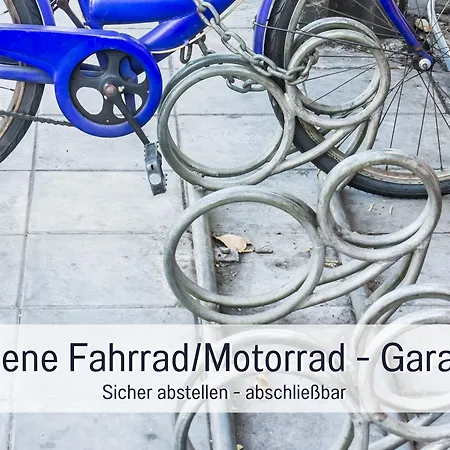 Großes Für 12 -17 Personen Mit Whirlpool - Spielzimmer Und Garten