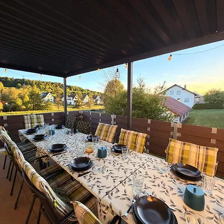 Prázdninový dům Grosses Fuer 12 -17 Personen Mit Whirlpool - Spielzimmer Und Garten Herbstein