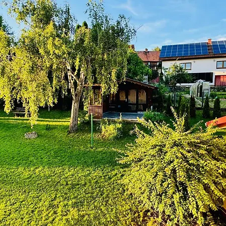 Grosses Fuer 12 -17 Personen Mit Whirlpool - Spielzimmer Und Garten Herbstein