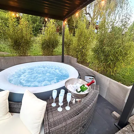 Grosses Fuer 12 -17 Personen Mit Whirlpool - Spielzimmer Und Garten *