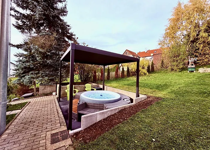 Ferienhaus Großes Für 12 -17 Personen Mit Whirlpool - Spielzimmer Und Garten Herbstein